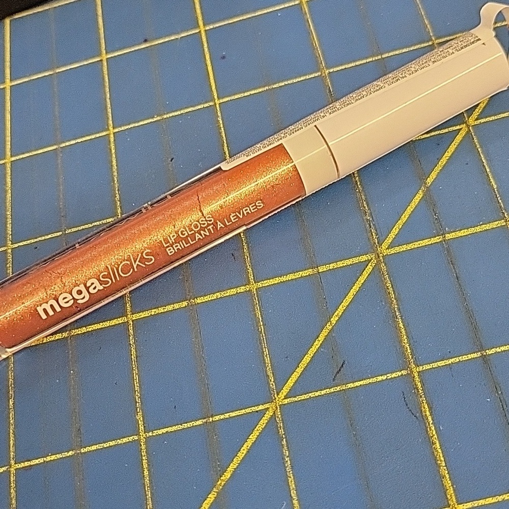 Wet & Wild MegaSlicks Lip Gloss Call Me Boss New 2.2ml Tube